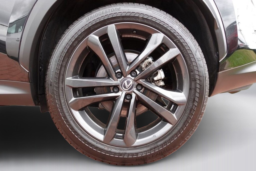 Lexus Seria NX 350h Executive - foto 27