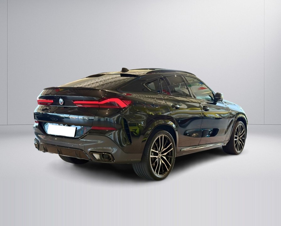 BMW X6 xDrive40d M-Sport (3)