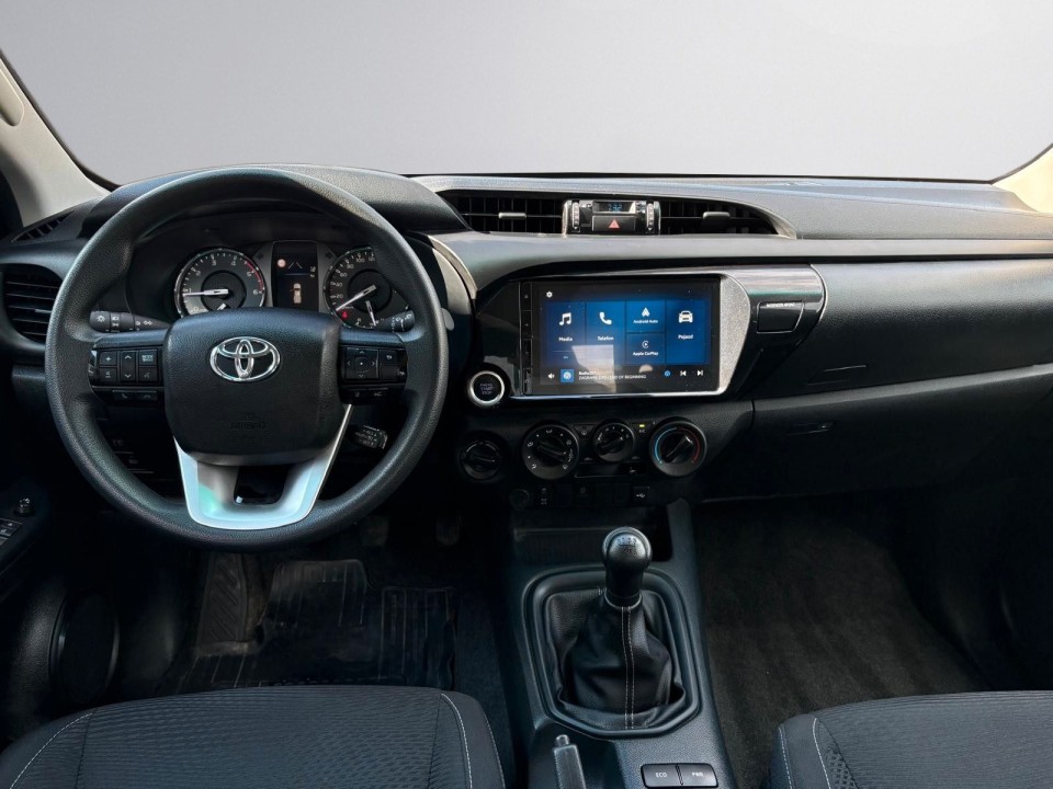 Toyota Hilux - foto 7
