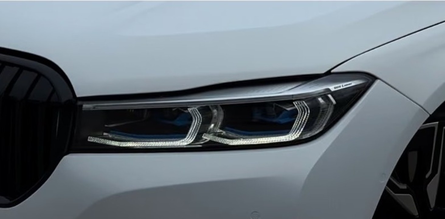 BMW Seria 7 750 xDrive - foto 29