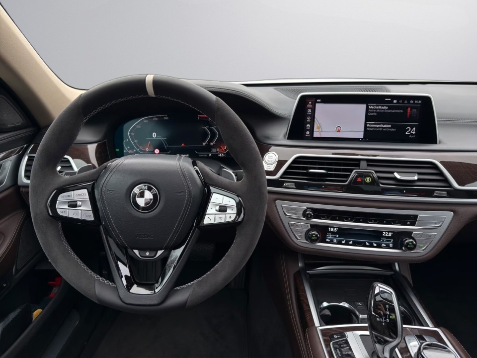 BMW Seria 7 750 xDrive - foto 10