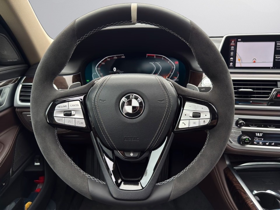 BMW Seria 7 750 xDrive - foto 9