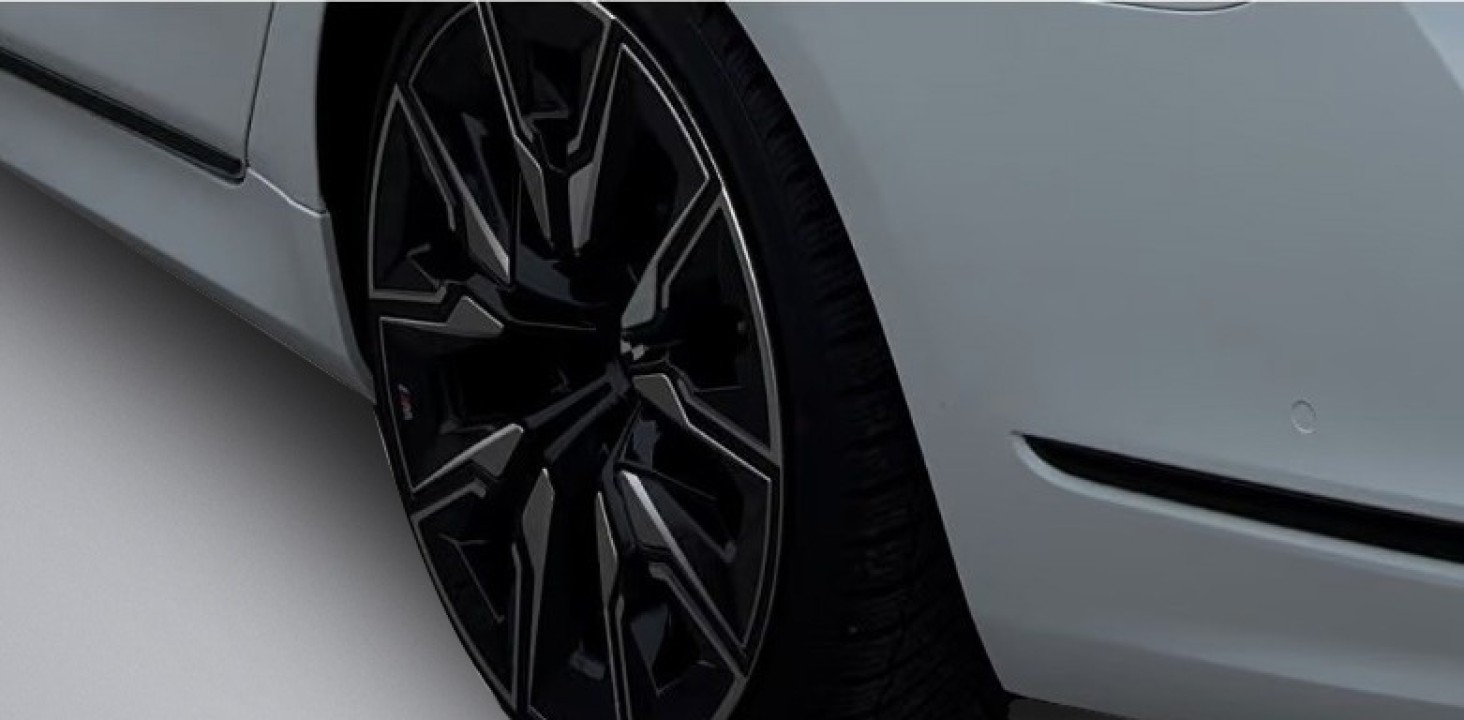 BMW Seria 7 750 xDrive - foto 32