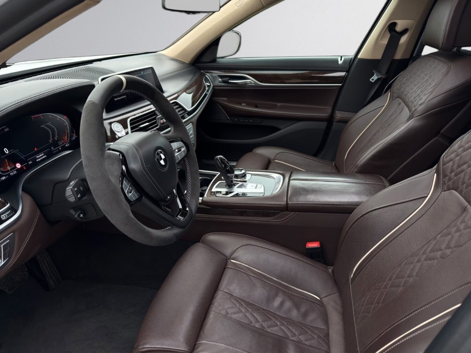 BMW Seria 7 750 xDrive - foto 11