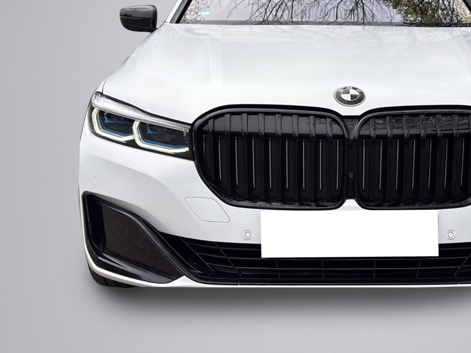 BMW Seria 7 750 xDrive - foto 27