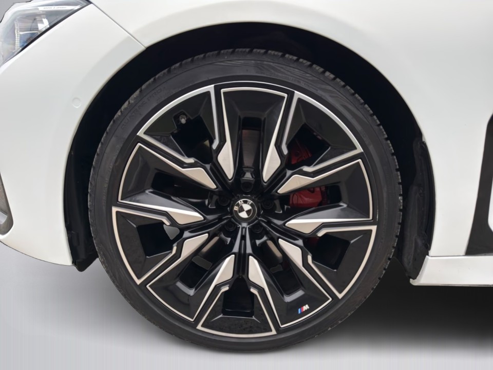 BMW Seria 7 750 xDrive - foto 35