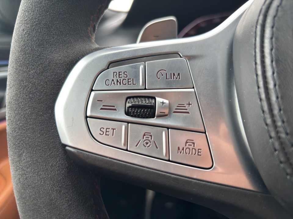 BMW Seria 7 750xDrive - foto 17