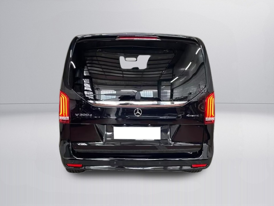 Mercedes-Benz V 300d 4MATIC (4)