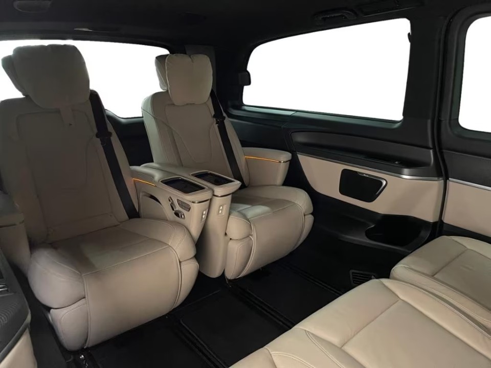 Mercedes-Benz V 300d 4MATIC - foto 9
