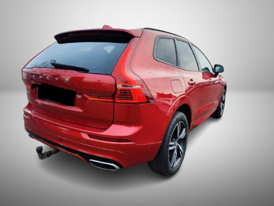 Volvo XC 60 B4 AWD R Design (3)