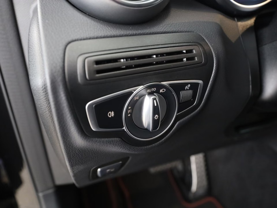 Mercedes-Benz GLC AMG 43 4MATIC - foto 14