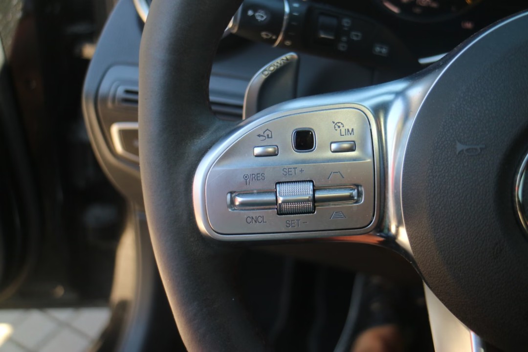Mercedes-Benz GLC 43 AMG 4MATIC - foto 17