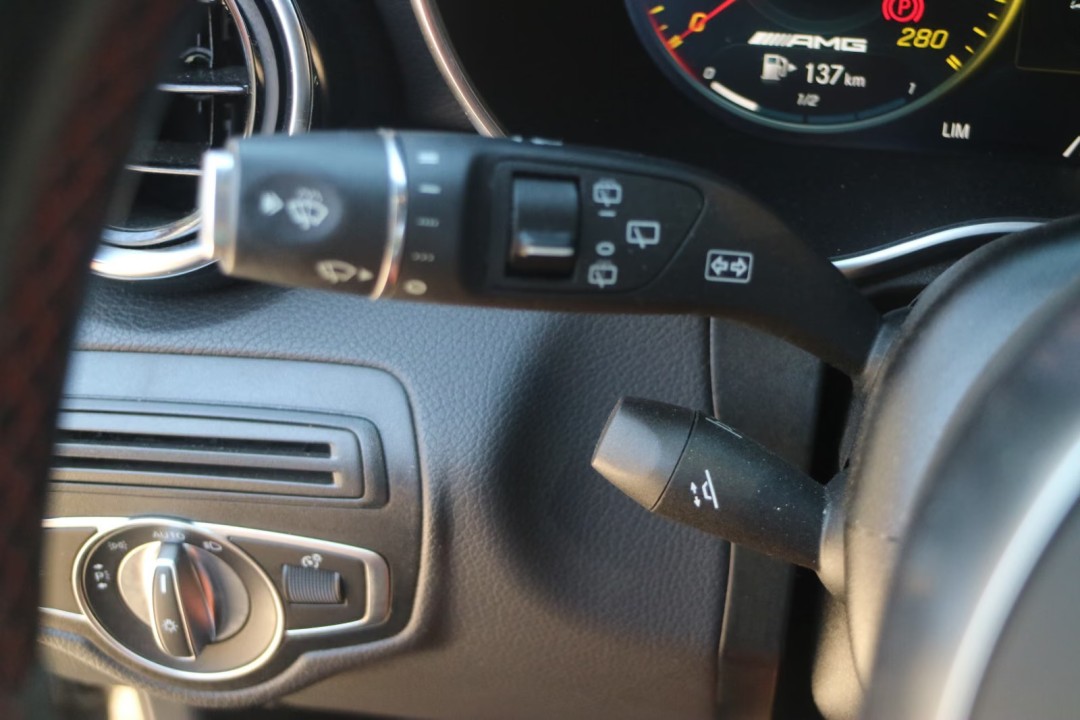 Mercedes-Benz GLC 43 AMG 4MATIC - foto 18