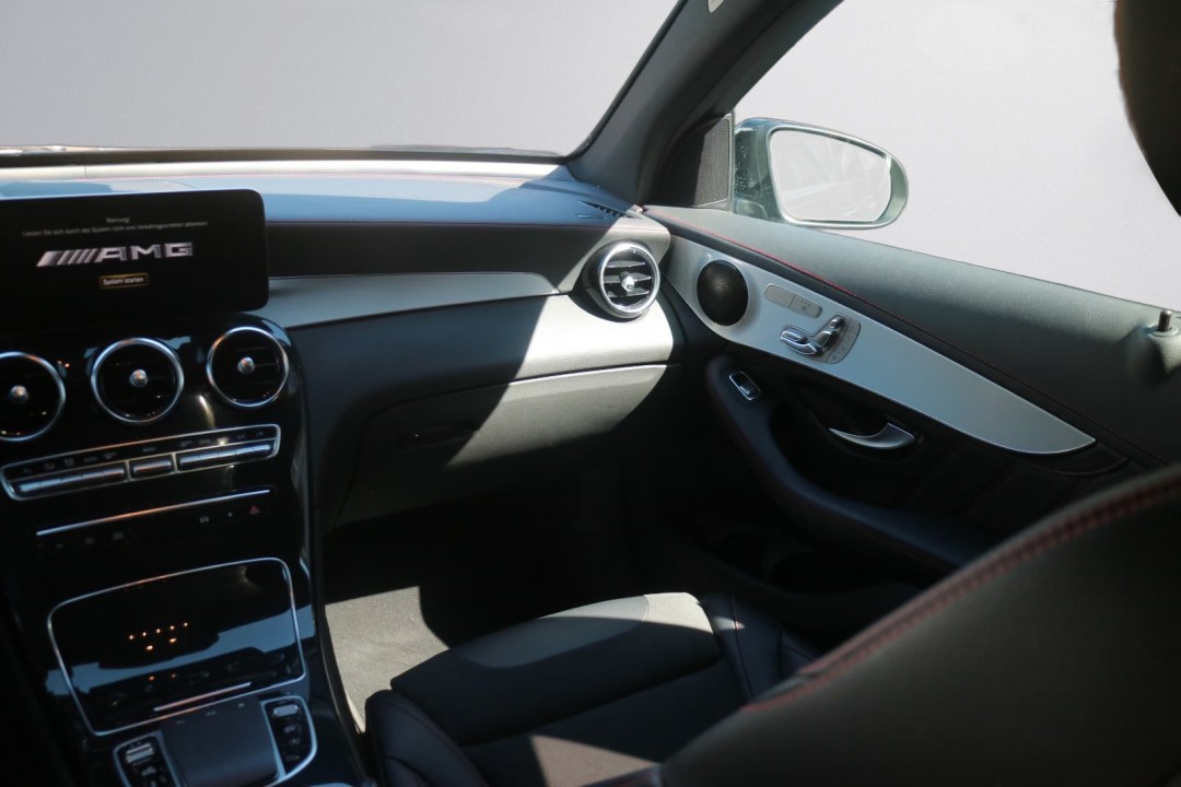 Mercedes-Benz GLC 43 AMG 4MATIC - foto 19
