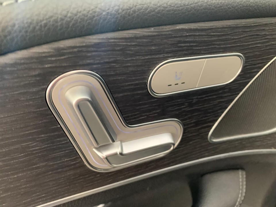 Mercedes-Benz GLE 350de 4MATIC AMG Line - foto 12