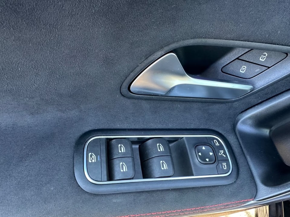 Mercedes-Benz CLA 35 AMG 4MATIC - foto 43