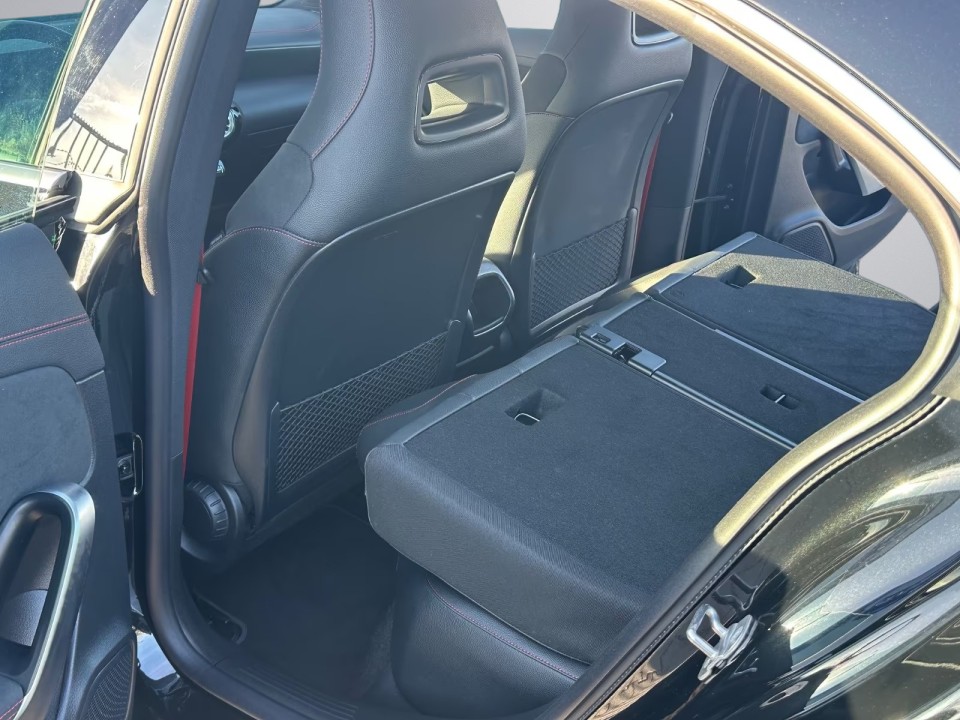 Mercedes-Benz CLA 35 AMG 4MATIC - foto 42