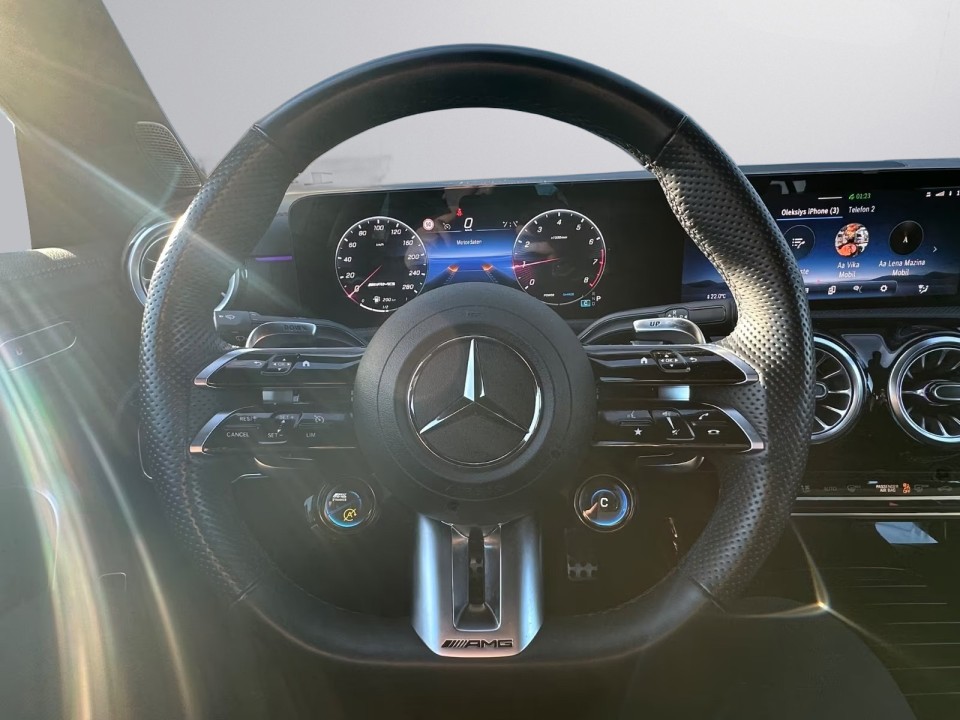 Mercedes-Benz CLA 35 AMG 4MATIC - foto 8