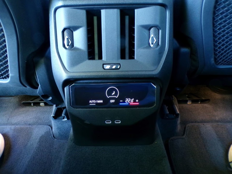 BMW X3 xDrive30e - foto 13