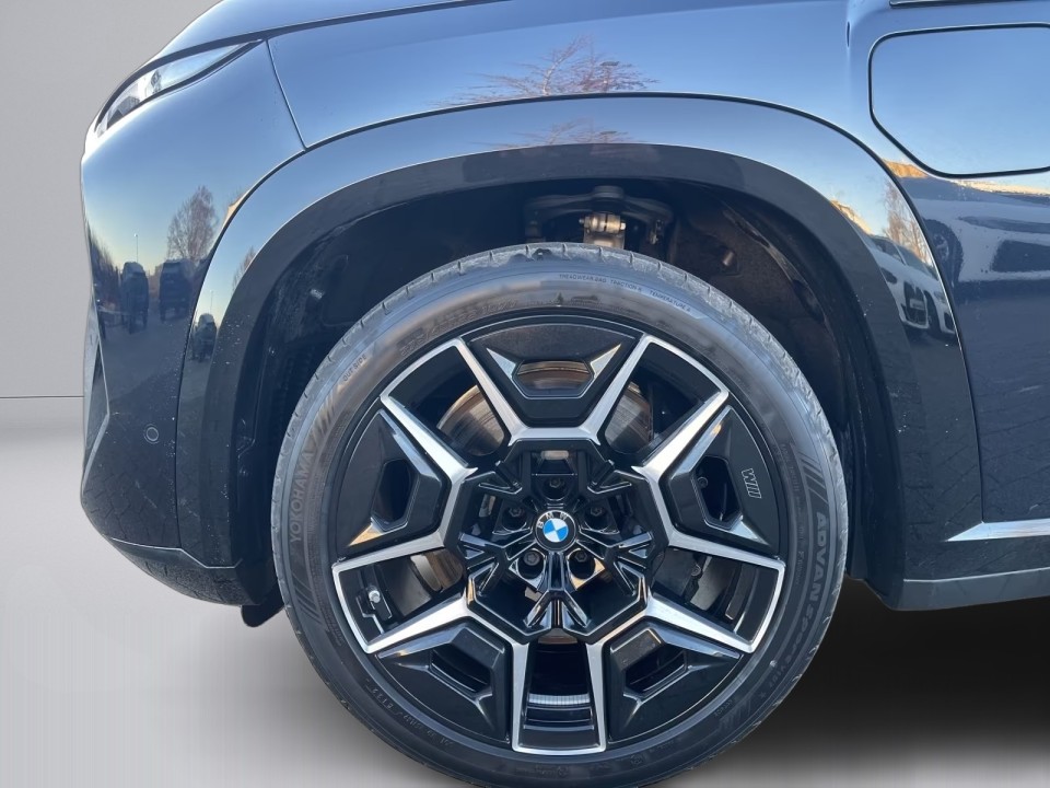 BMW XM 50e - foto 18