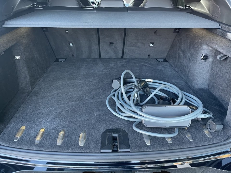 BMW XM 50e - foto 17