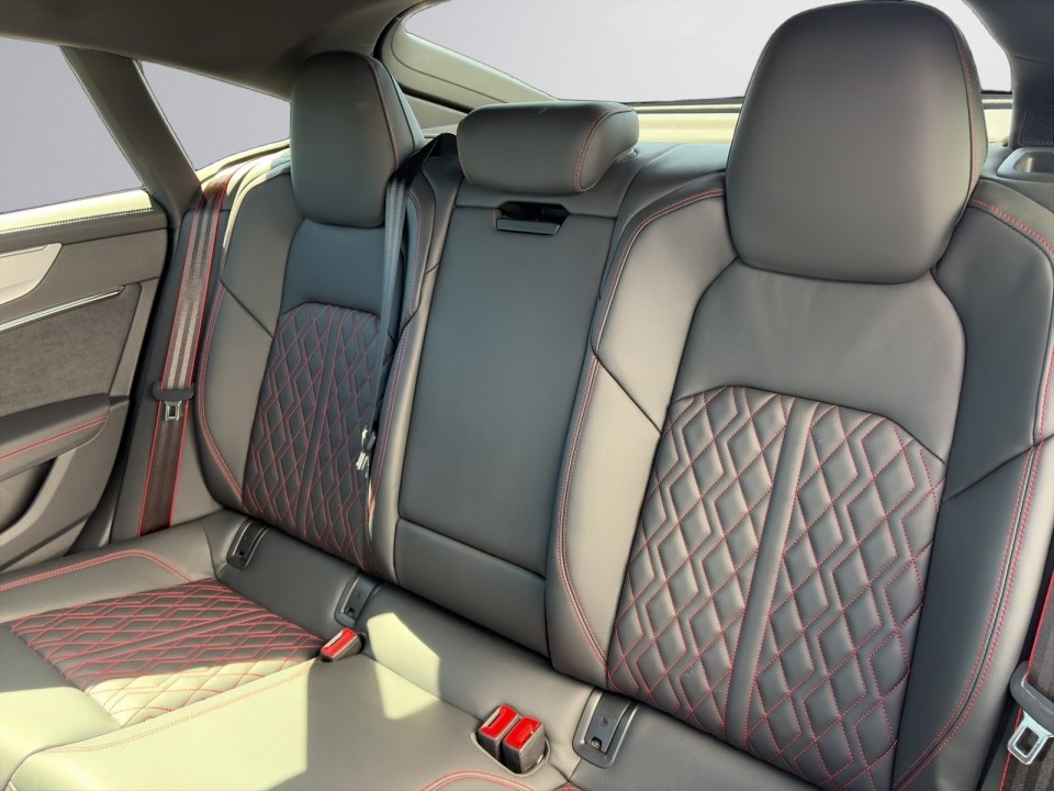 Audi A7 Sportback 55 TFSIe - foto 12