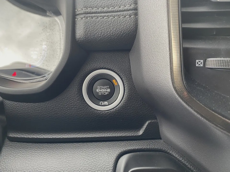 Dodge RAM 1500 - foto 22