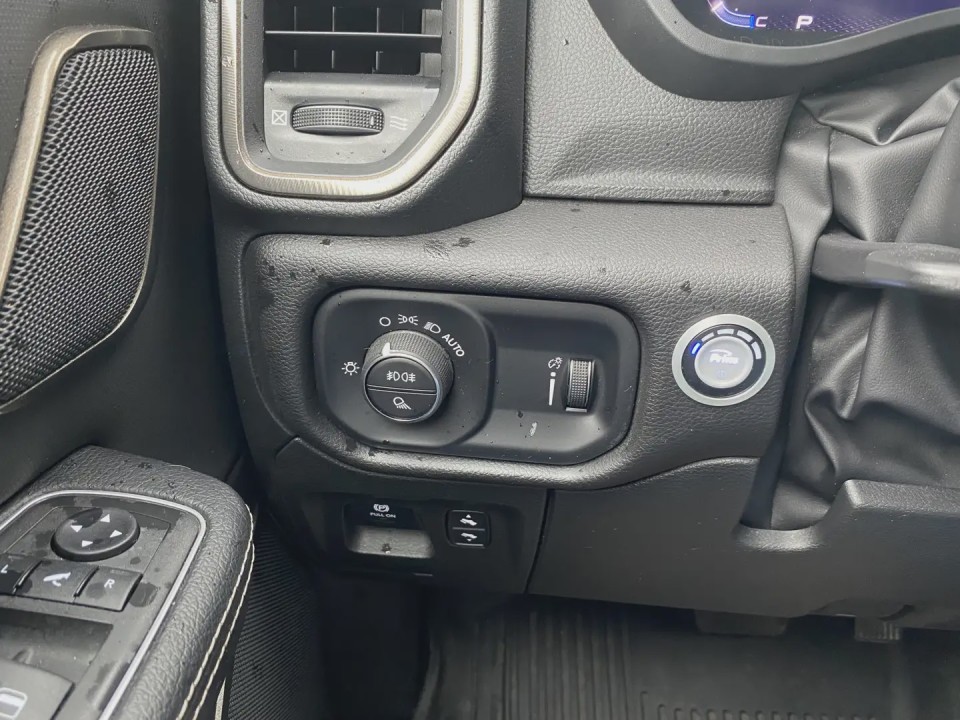 Dodge RAM 1500 - foto 23
