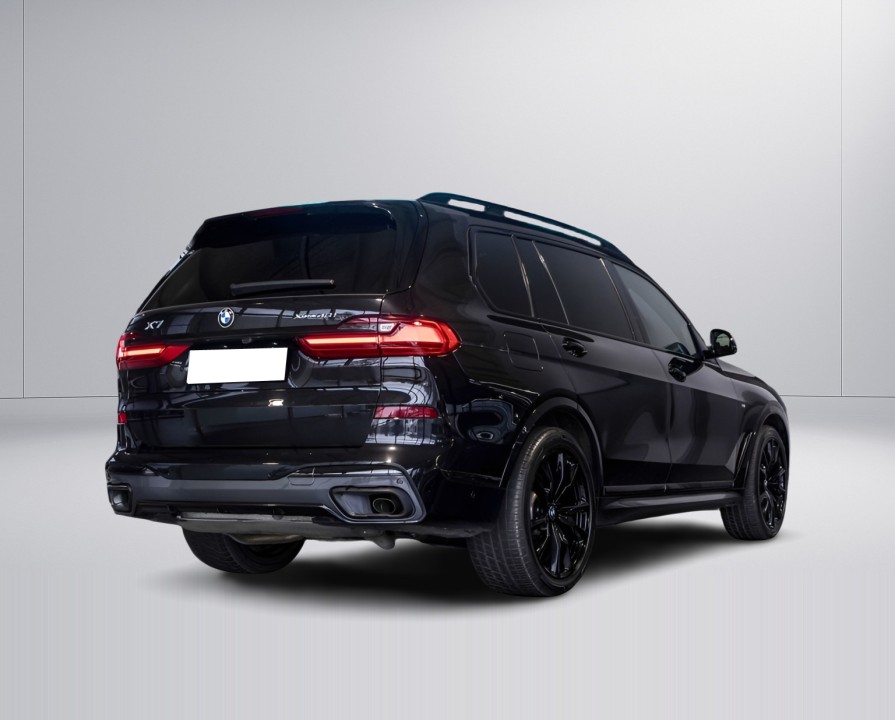 BMW X7 xDrive40i (5)