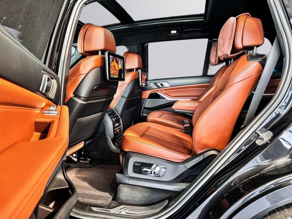 BMW X7 xDrive40i - foto 15