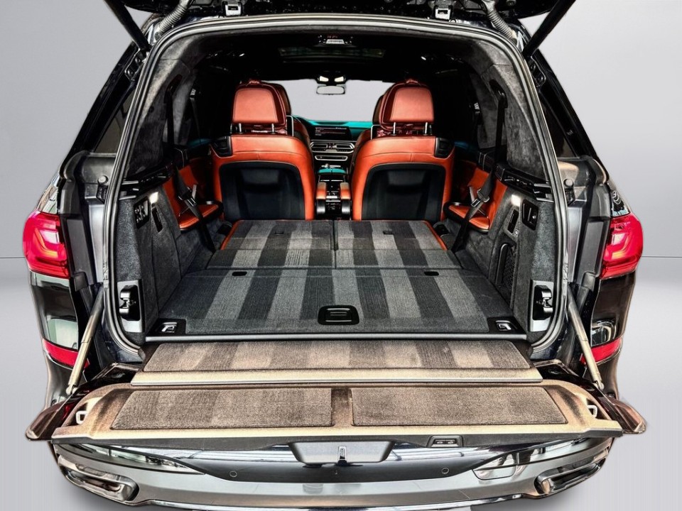 BMW X7 xDrive40i - foto 18