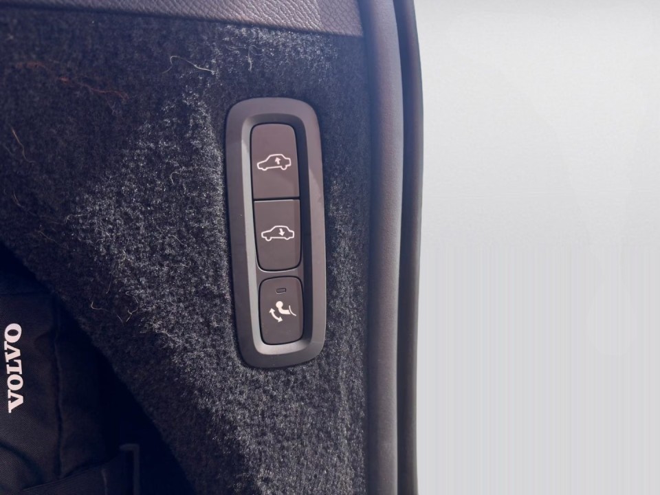 Volvo XC 90 T8 AWD Inscription - foto 32