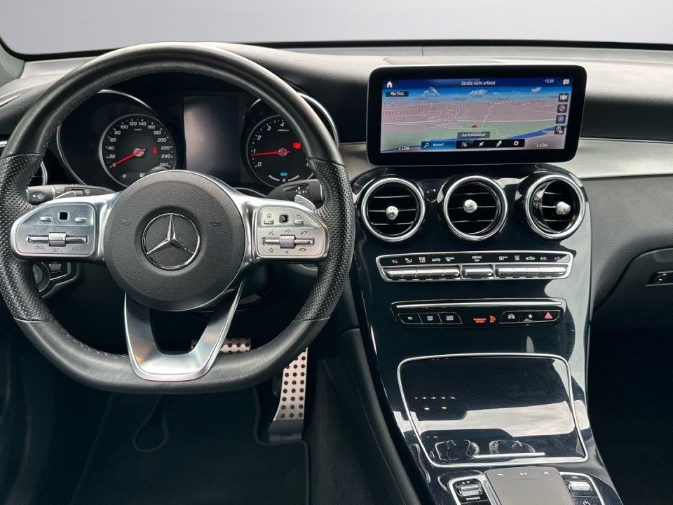 Mercedes-Benz GLC 200 4MATIC AMG - foto 10