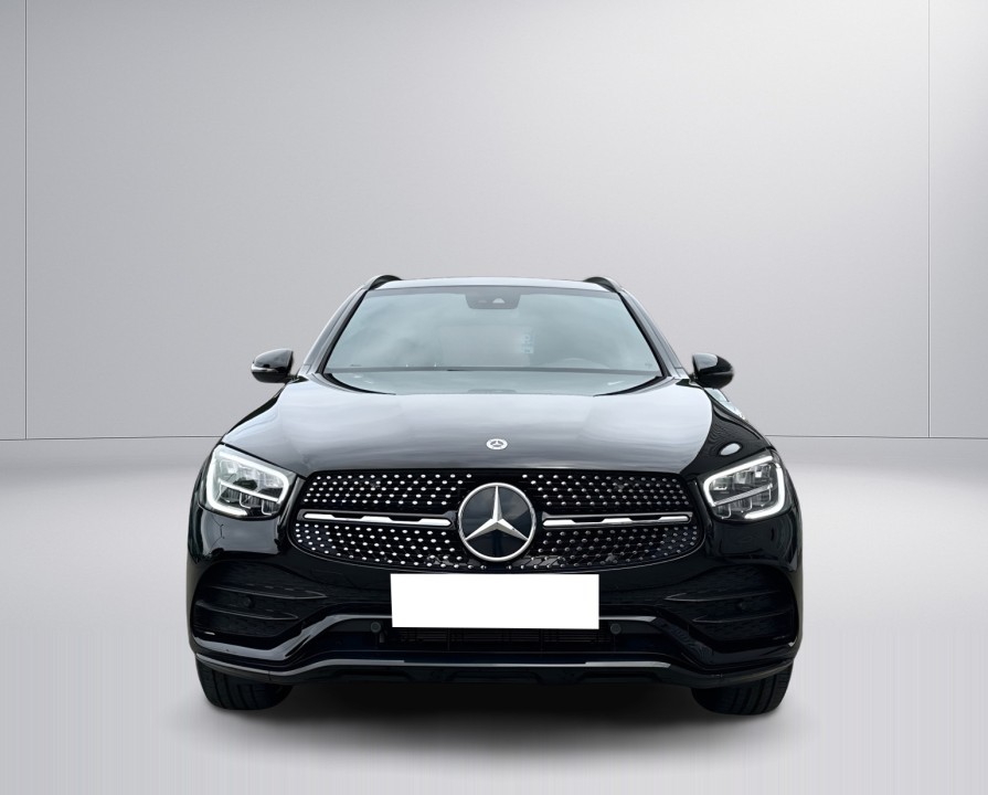 Mercedes-Benz GLC 200 4MATIC AMG (2)