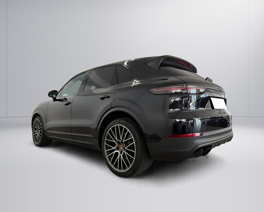 Porsche Cayenne (4)