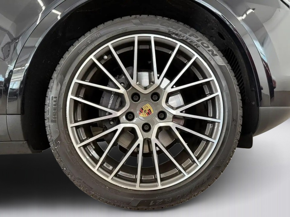Porsche Cayenne - foto 16