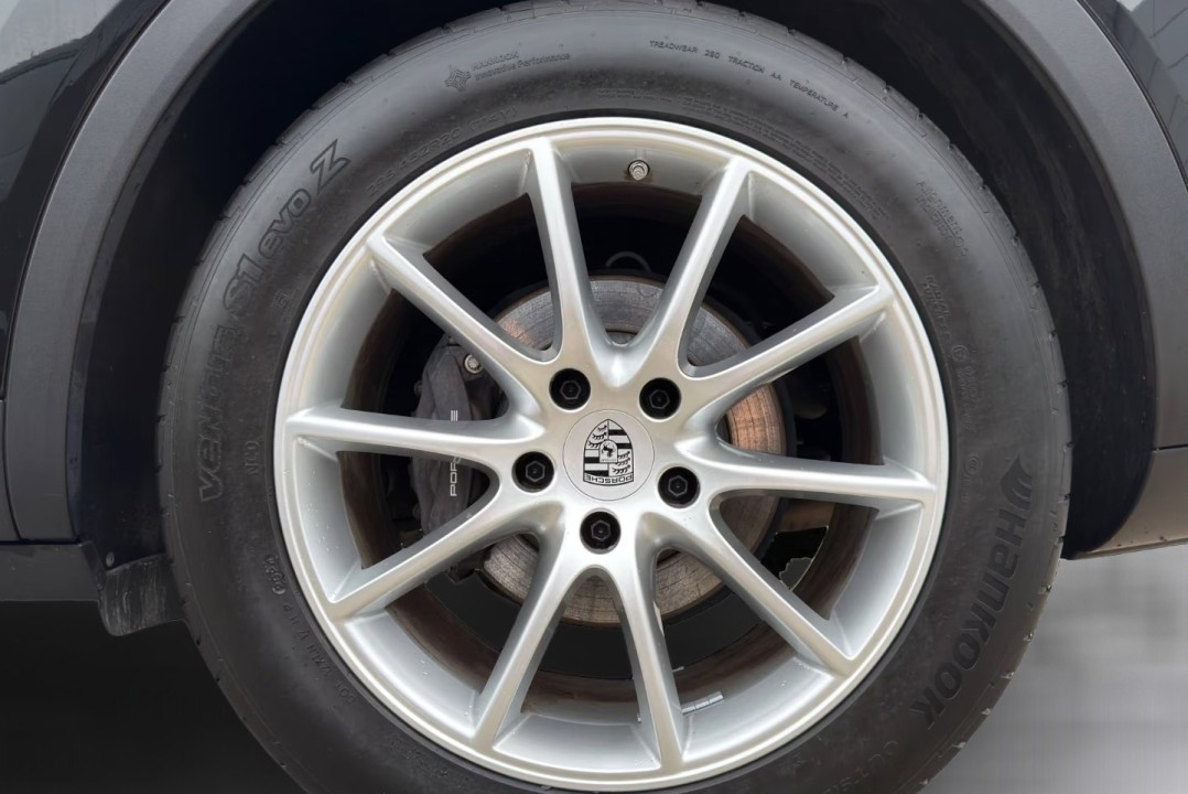 Porsche Cayenne - foto 22