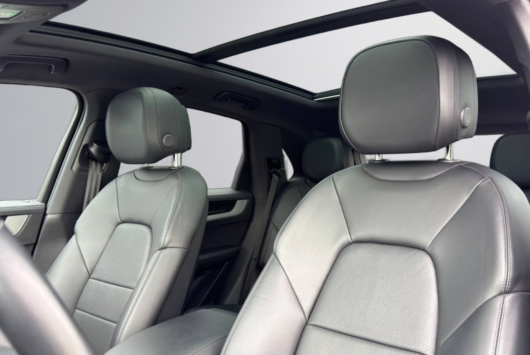 Porsche Cayenne - foto 10