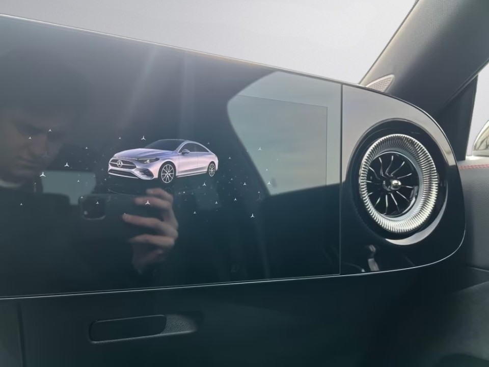 Mercedes-Benz CLA 220 AMG - foto 15