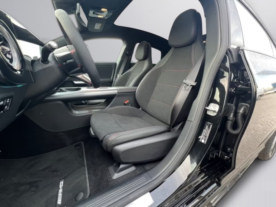 Mercedes-Benz CLA 220 AMG - foto 10