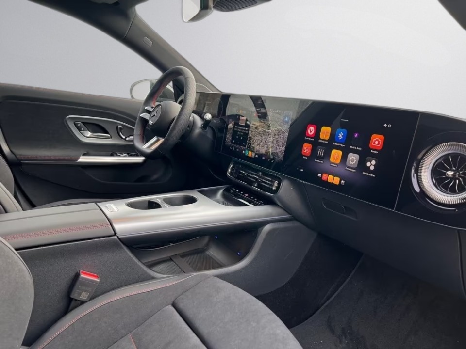 Mercedes-Benz CLA 220 AMG - foto 9