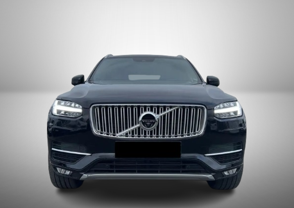 Volvo XC 90 D5 AWD Inscription (3)