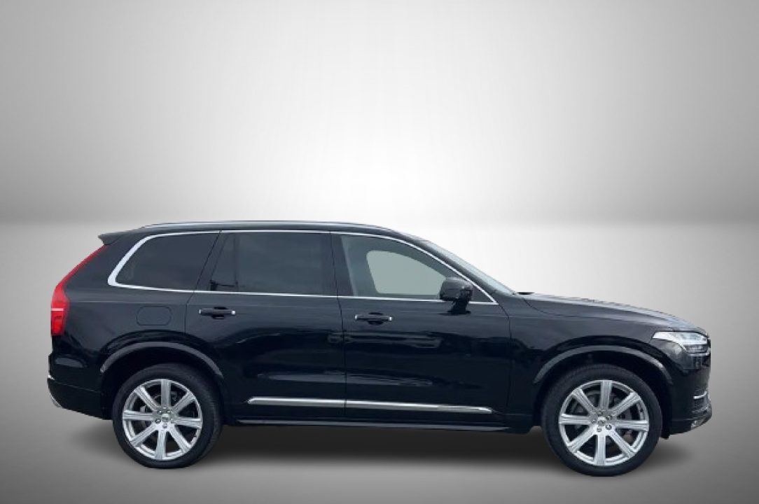 Volvo XC 90 D5 AWD Inscription (4)