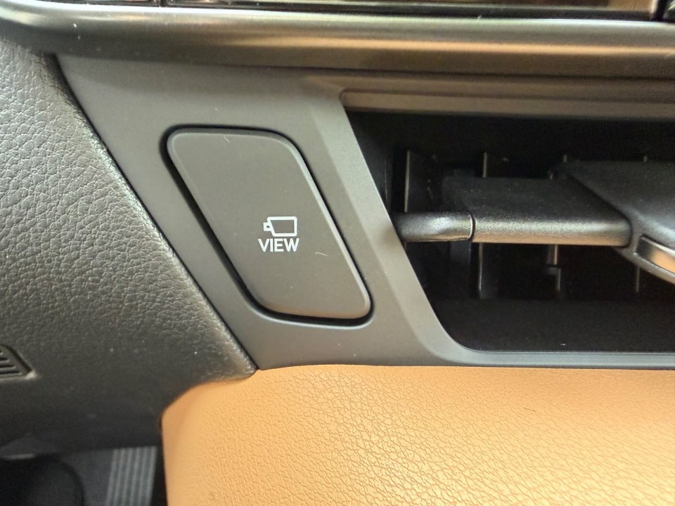 Lexus Seria NX 450h+ - foto 37