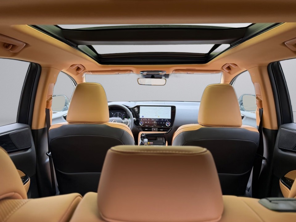 Lexus Seria NX 450h+ - foto 35