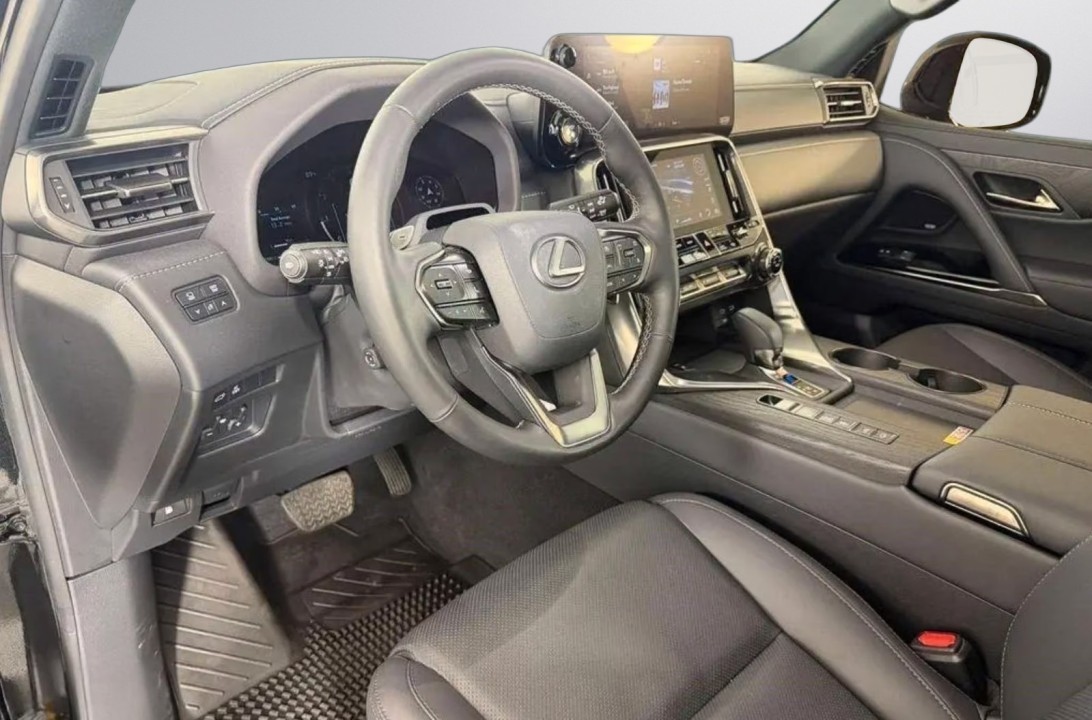 Lexus Seria LX 700h Overtrail - foto 11