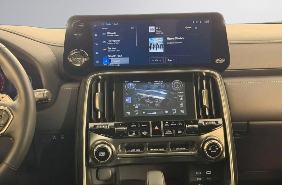Lexus Seria LX 700h Overtrail - foto 17