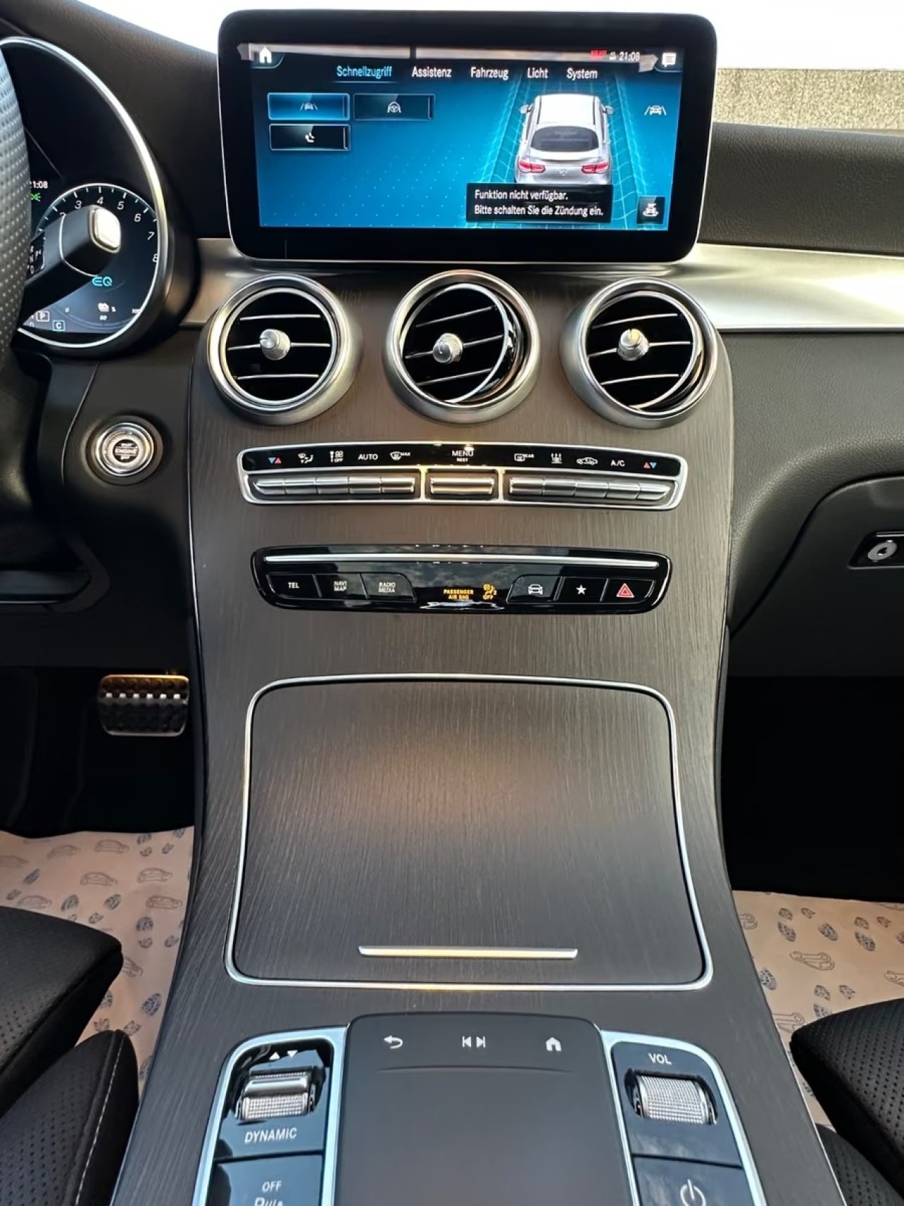 Mercedes-Benz GLC Coupé 300e 4MATIC AMG Line - foto 12