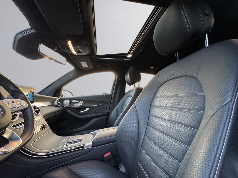 Mercedes-Benz GLC Coupé 300e 4MATIC AMG Line - foto 10