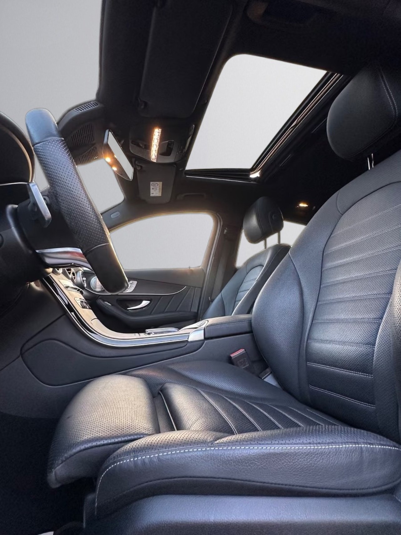 Mercedes-Benz GLC Coupé 300e 4MATIC AMG Line - foto 9